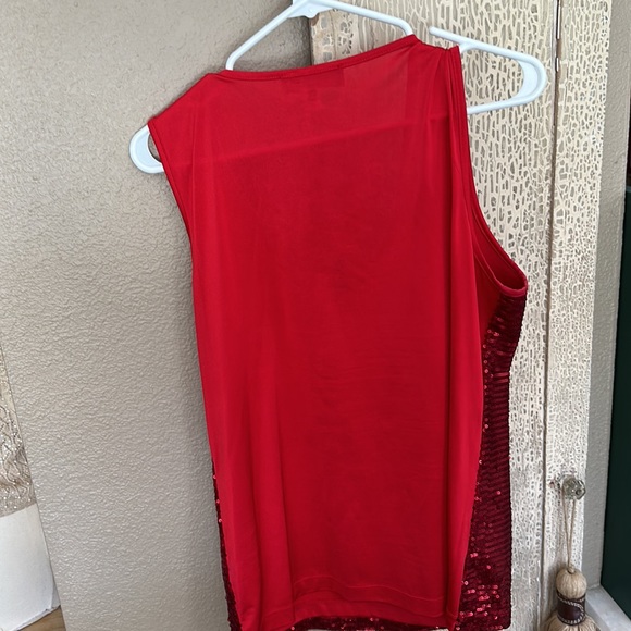 Red sequin tank top - Picture 3 of 3